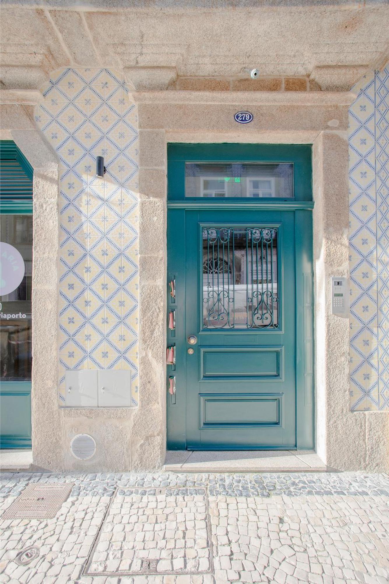 Liiiving In Porto - Cedofeita Charming Apartment Екстер'єр фото